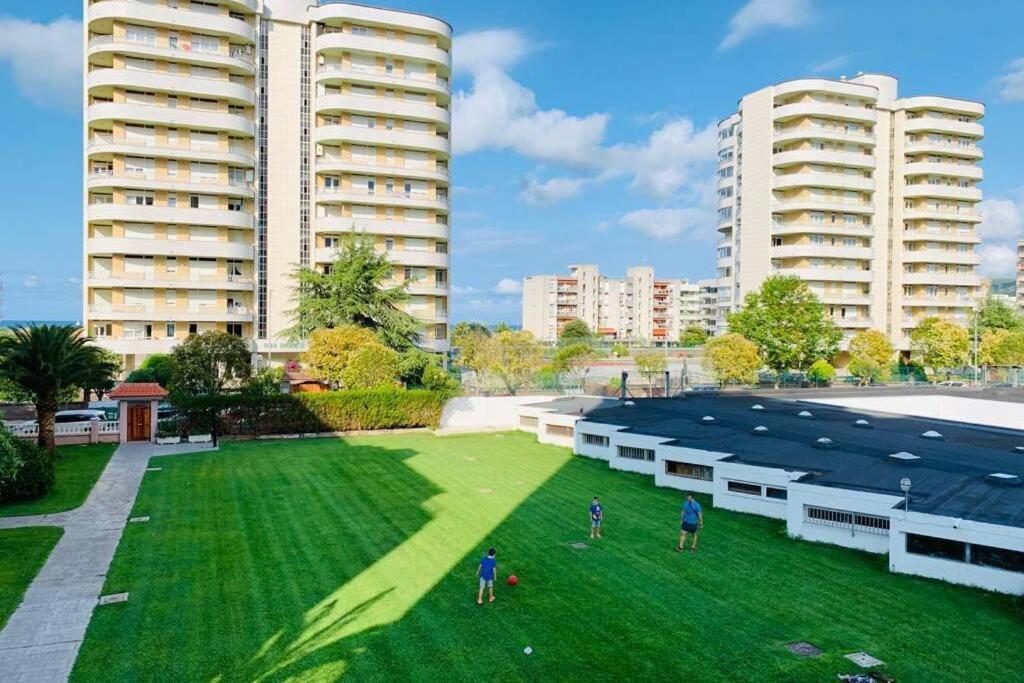 Apartamento Los Marineros, Playa Y Buen Ambiente En Ever Apartman Laredo Kültér fotó
